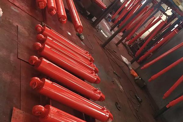青岛液压油缸在高温工况下的材料与冷却措施